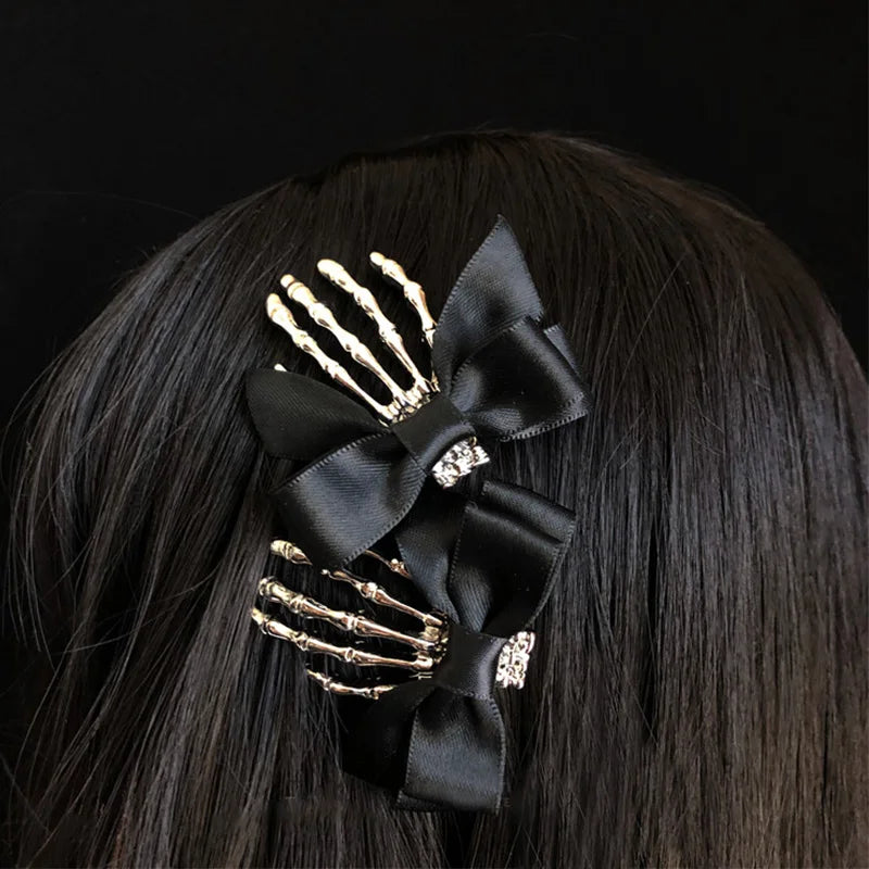 Limited Stock! Bow Skull Clip